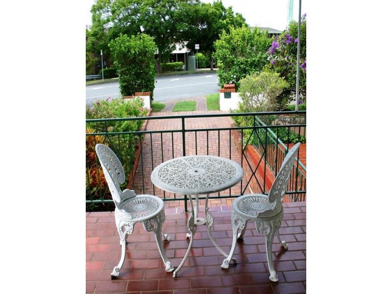 360 Days Road, Grange QLD 4051