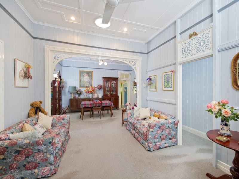 11 Owen Street, Wooloowin QLD 4030