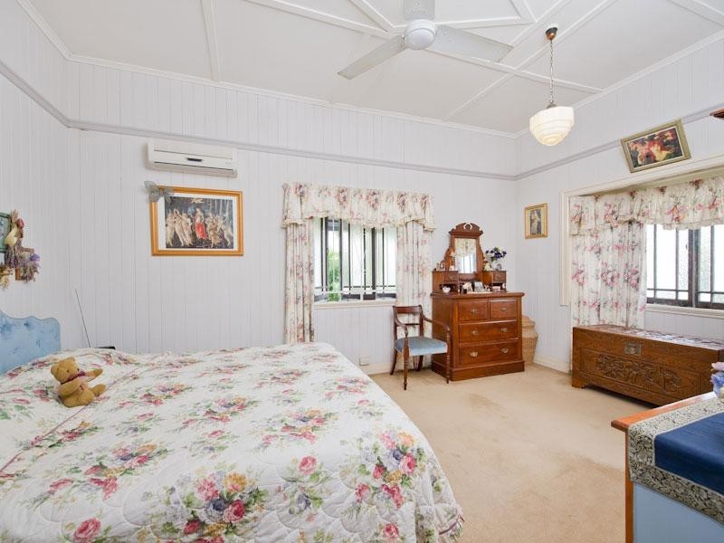 11 Owen Street, Wooloowin QLD 4030
