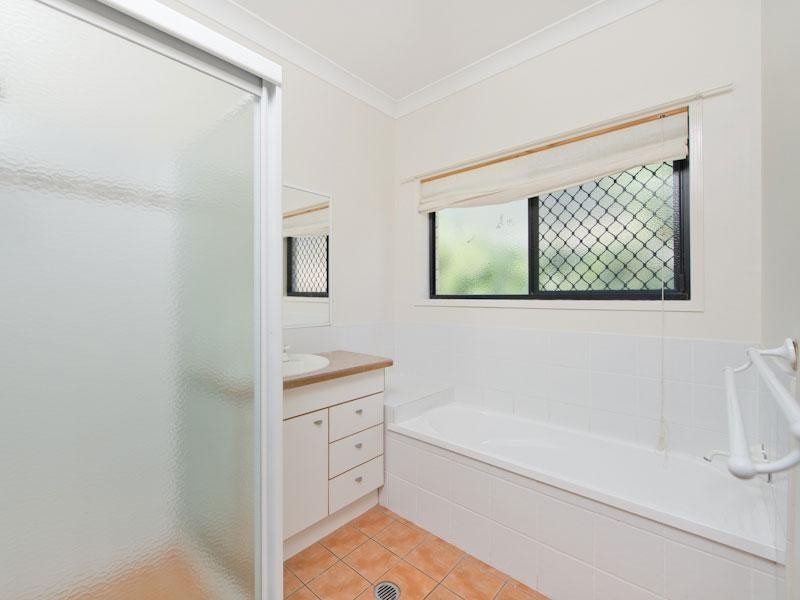 39 Strathmere Place, Upper Kedron QLD 4055