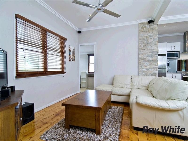 38 Edinburgh Castle Road, Kedron QLD 4031