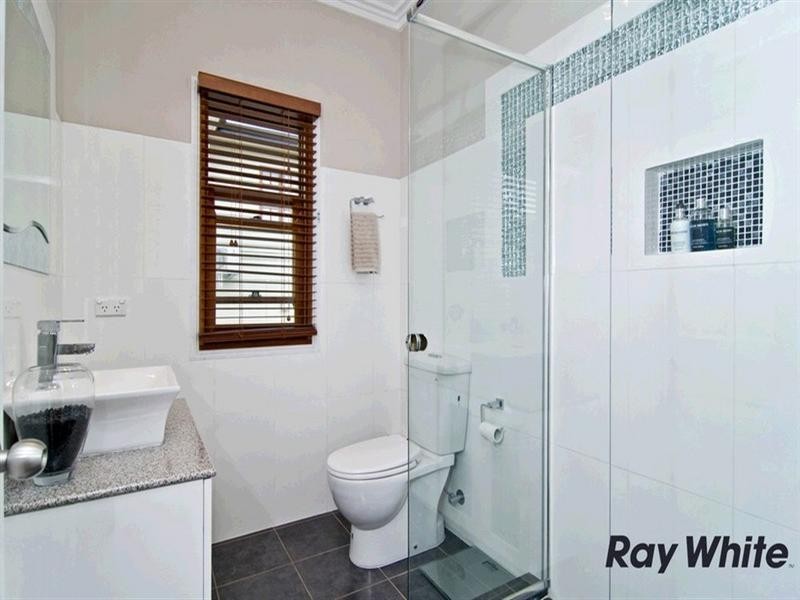 38 Edinburgh Castle Road, Kedron QLD 4031