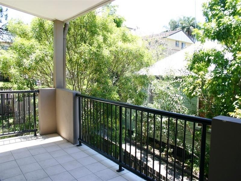 2/608 Brunswick Street, New Farm QLD 4005