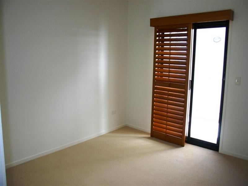 2/608 Brunswick Street, New Farm QLD 4005