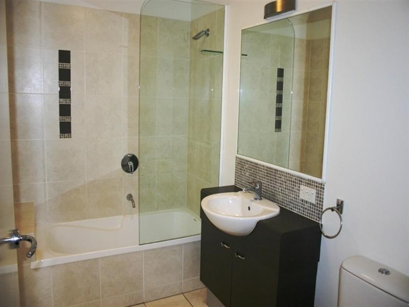 2/608 Brunswick Street, New Farm QLD 4005