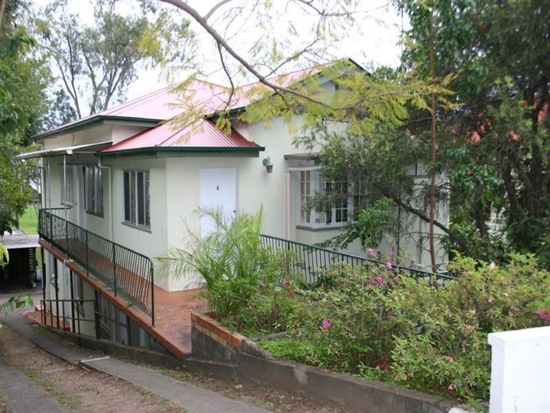 2/11 Fleming Road, Herston QLD 4006