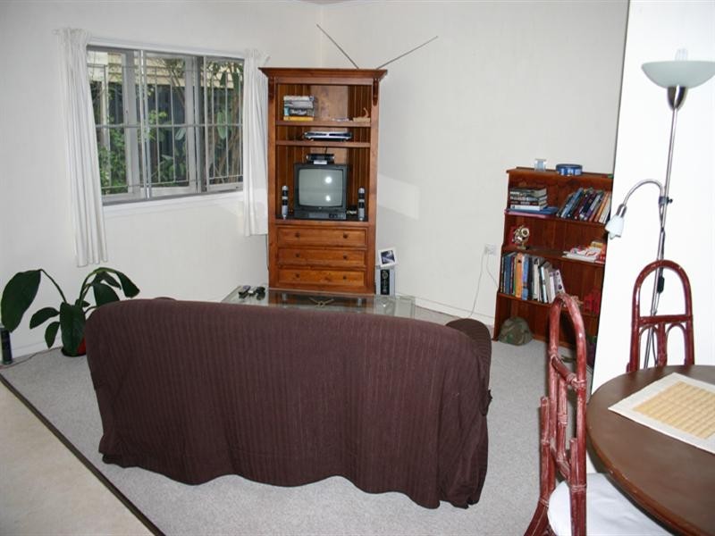 2/11 Fleming Road, Herston QLD 4006