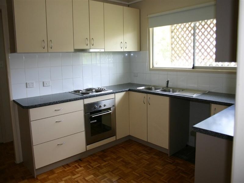 11 Rinavore Street, Ferny Grove QLD 4055