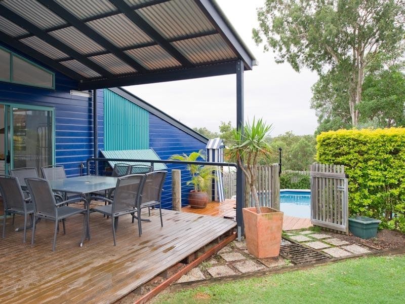 16 Larwood Place, Ferny Hills QLD 4055