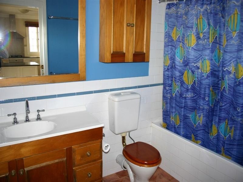 29 Sixth Avenue, Windsor QLD 4030