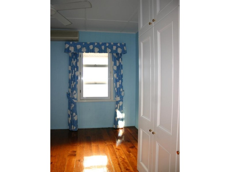 29 Sixth Avenue, Windsor QLD 4030