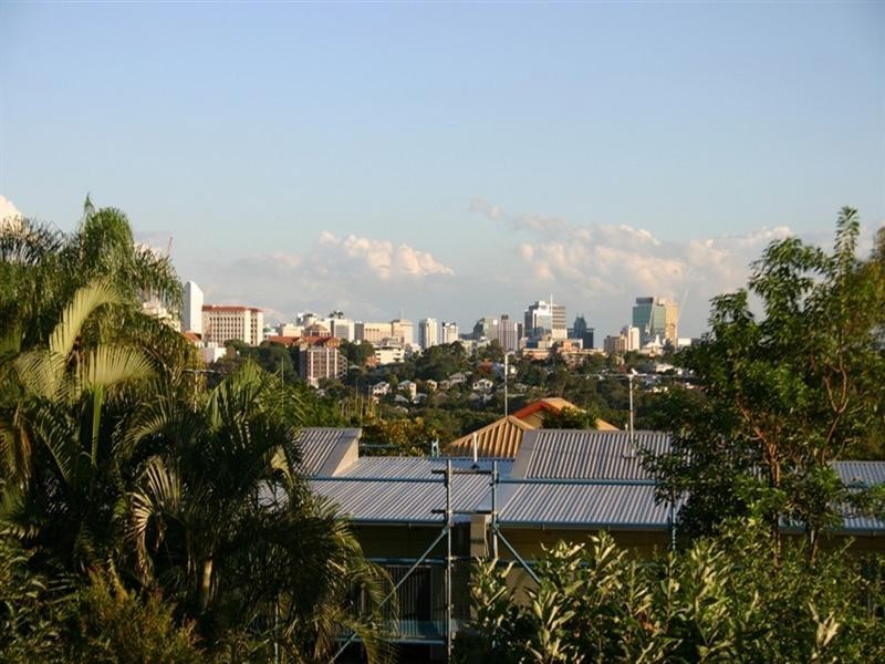 29 Sixth Avenue, Windsor QLD 4030