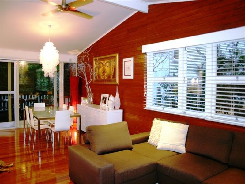 8 Leyton Street, Grange QLD 4051