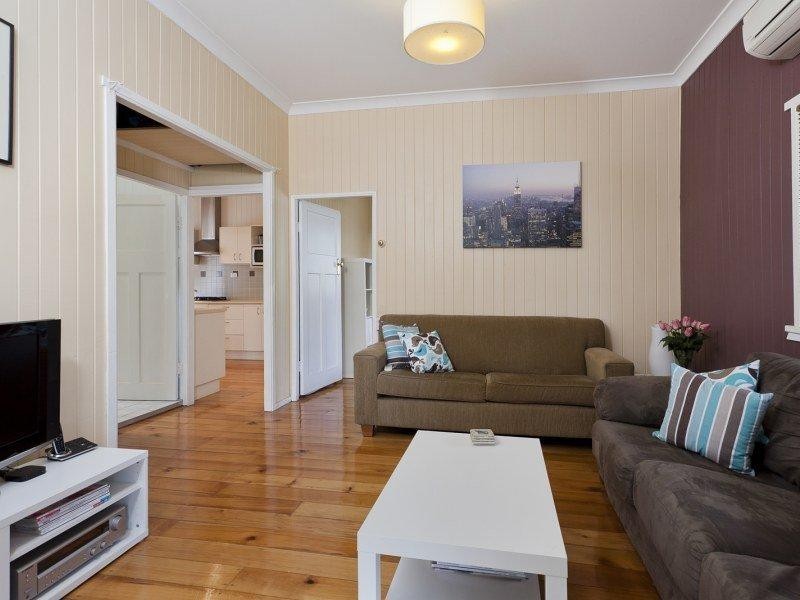 26 Myrtle Street, Grange QLD 4051