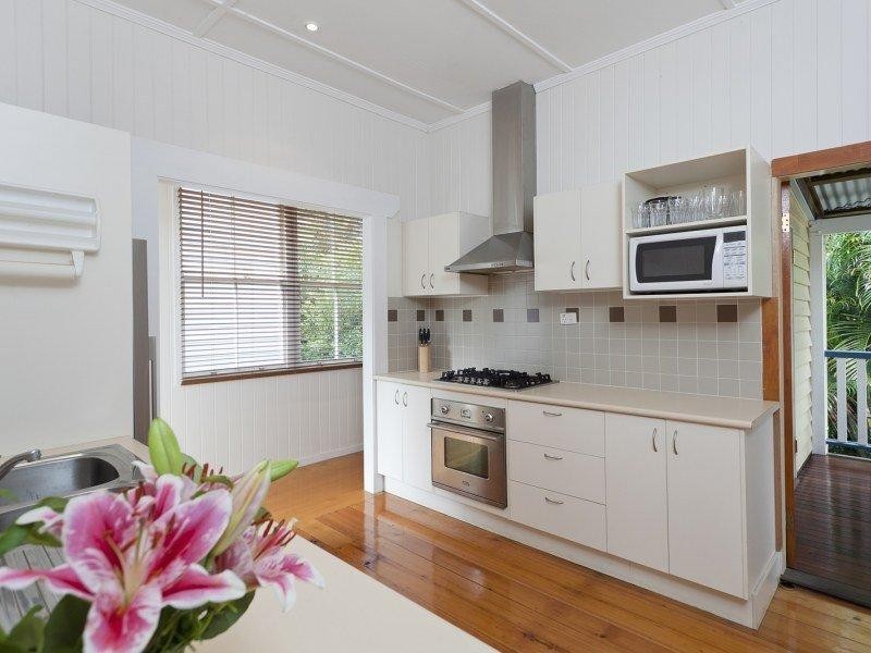 26 Myrtle Street, Grange QLD 4051