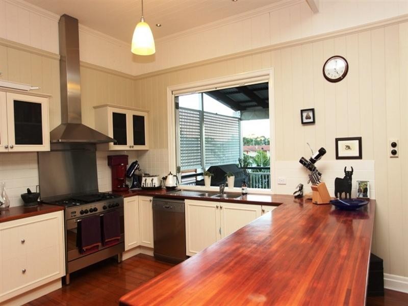 19 Ruth Street, Wilston QLD 4051