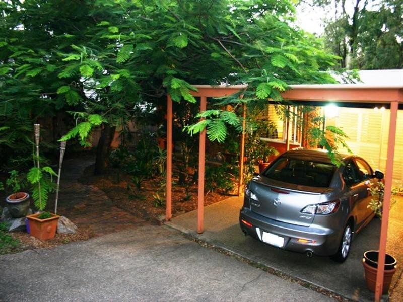 8 Leyton Street, Grange QLD 4051