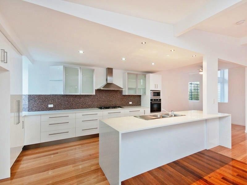 12 Thurlow Street, Newmarket QLD 4051