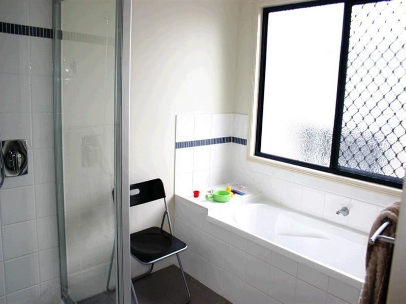 34 Days Road, Grange QLD 4051