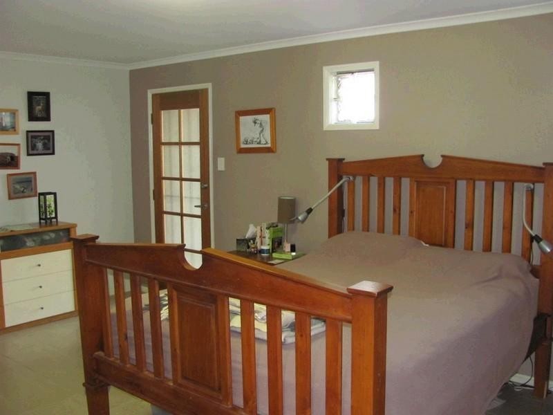 34 Larwood Place, Ferny Hills QLD 4055