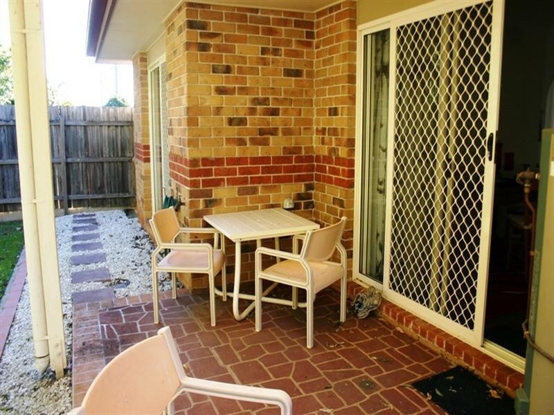 2/24 Faheys Road E, Albany Creek QLD 4035