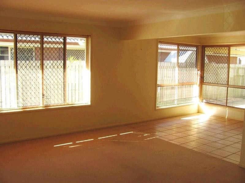 15 De Niro Place, Keperra QLD 4054