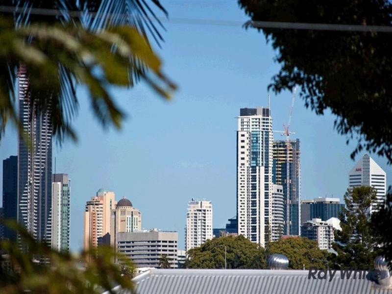 5 Walker Street, Windsor QLD 4030