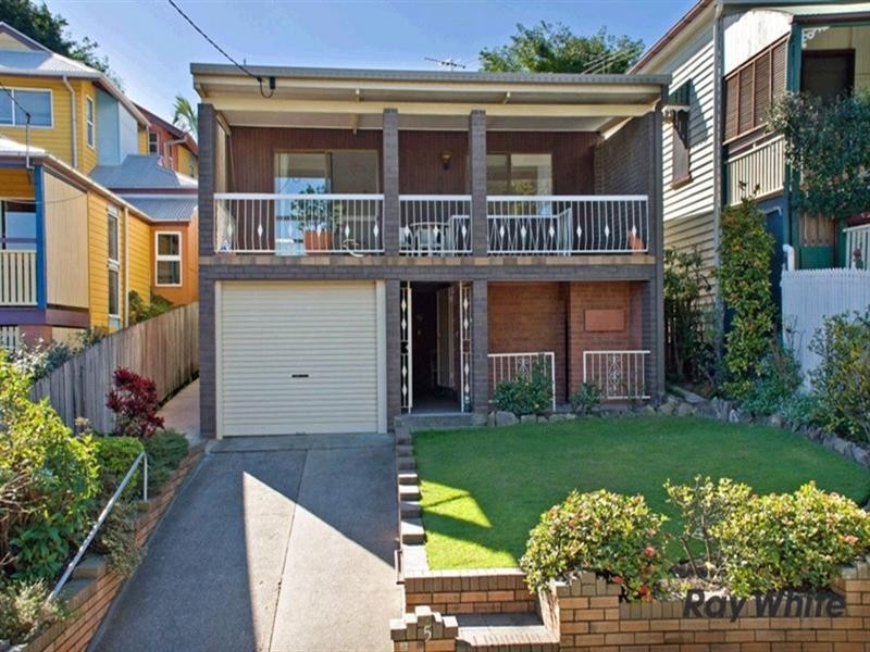5 Walker Street, Windsor QLD 4030