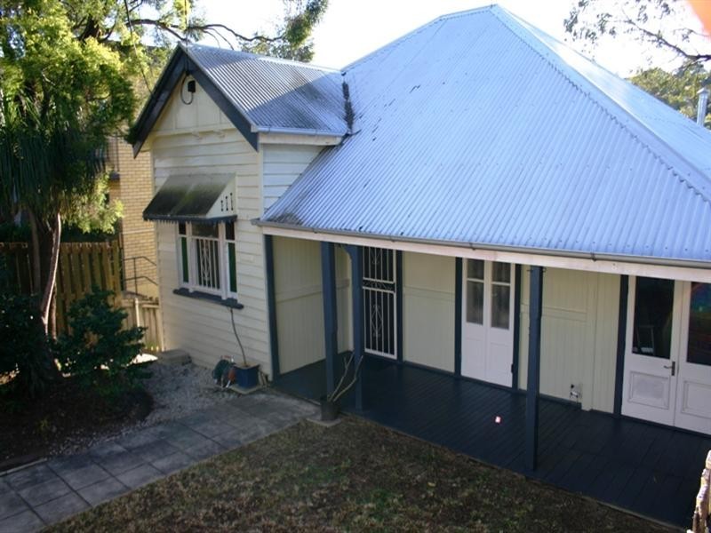 21 Ward Street, Newmarket QLD 4051