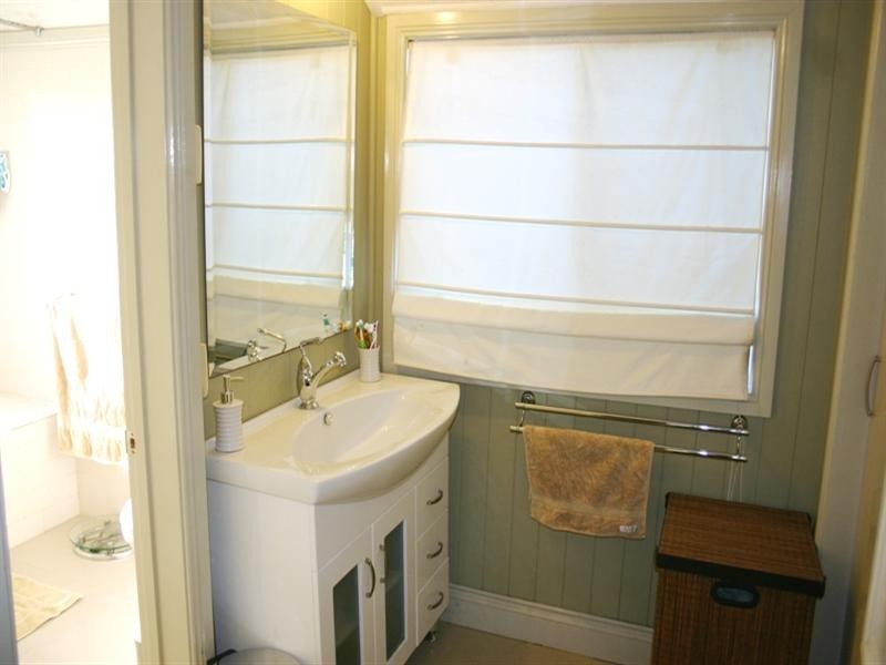 21 Ward Street, Newmarket QLD 4051