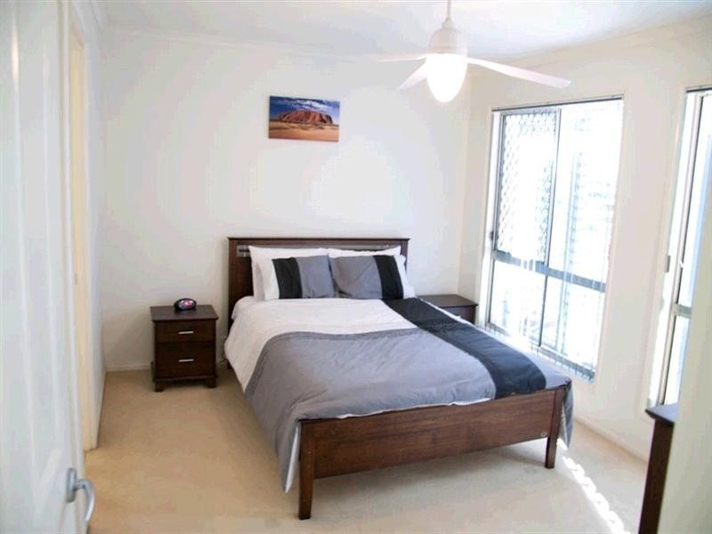 99 Selkirk Crescent, Upper Kedron QLD 4055