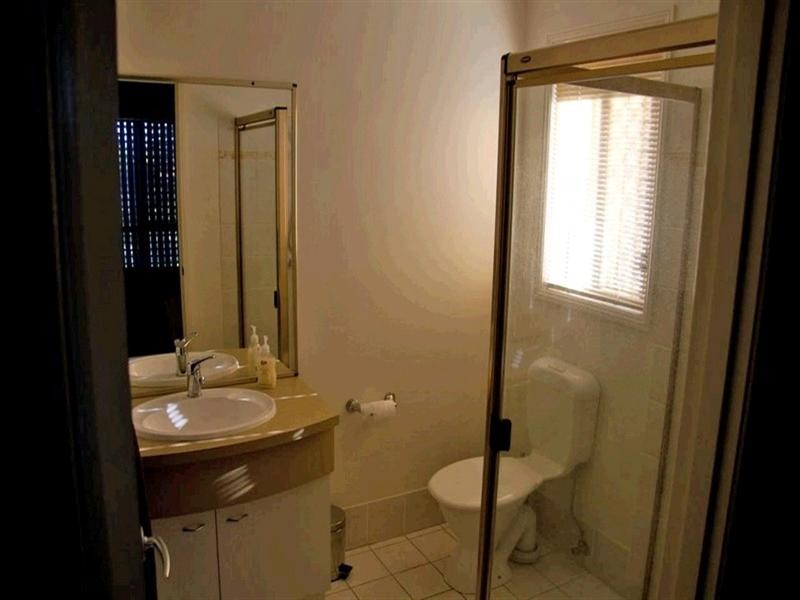 99 Selkirk Crescent, Upper Kedron QLD 4055