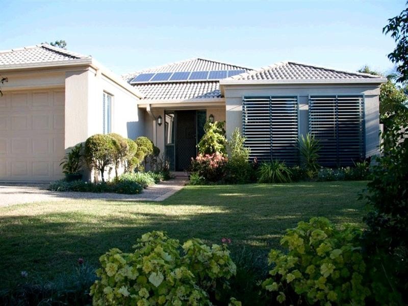 99 Selkirk Crescent, Upper Kedron QLD 4055