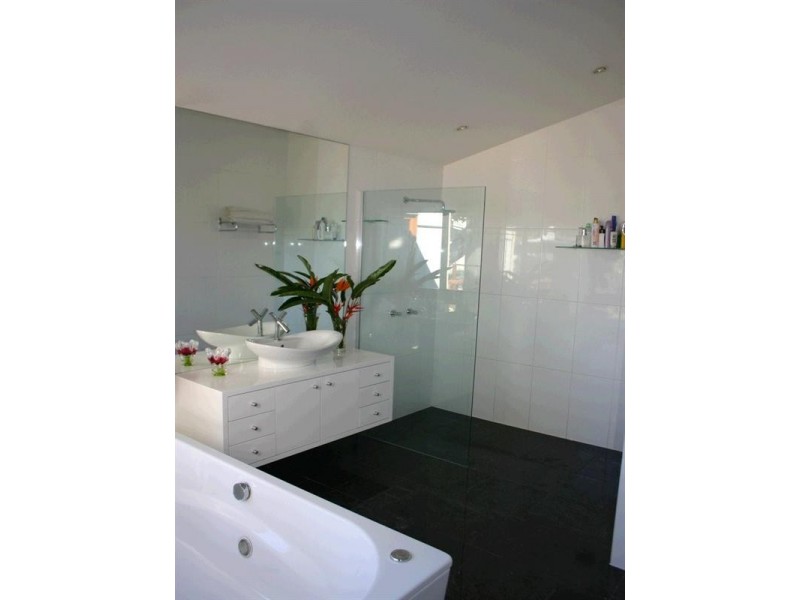 30 Hockings Street, Clayfield QLD 4011