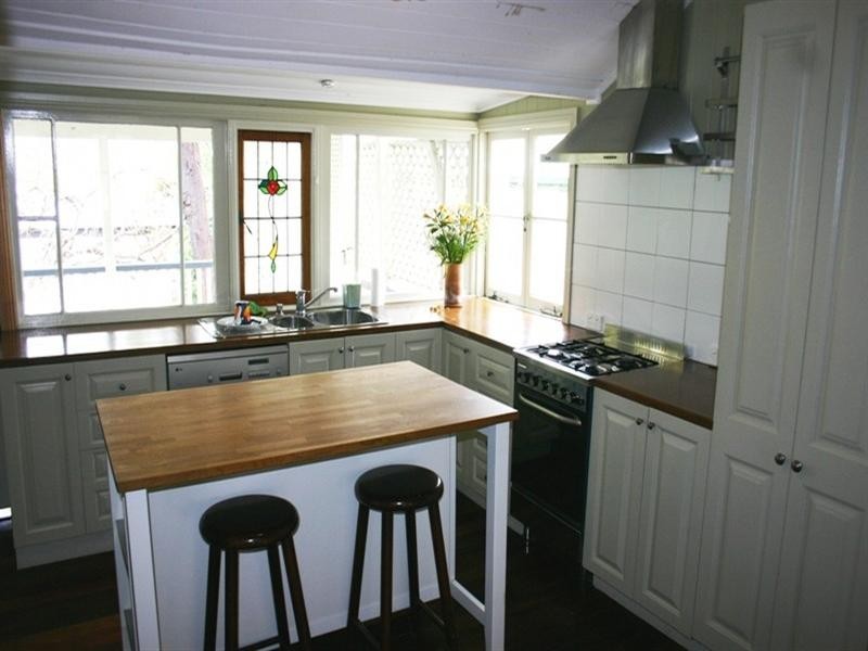 21 Ward Street, Newmarket QLD 4051