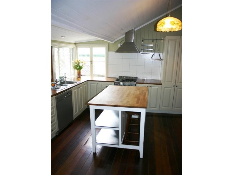 21 Ward Street, Newmarket QLD 4051