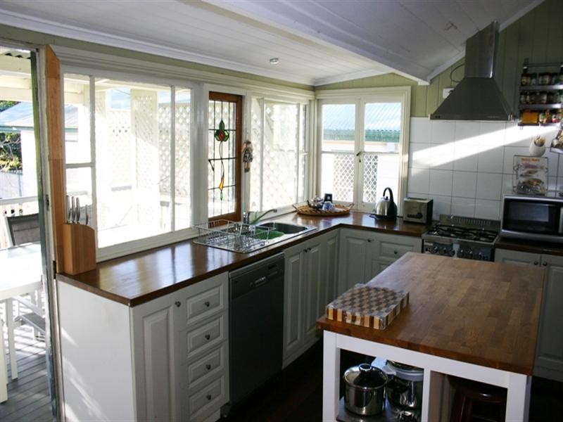 21 Ward Street, Newmarket QLD 4051