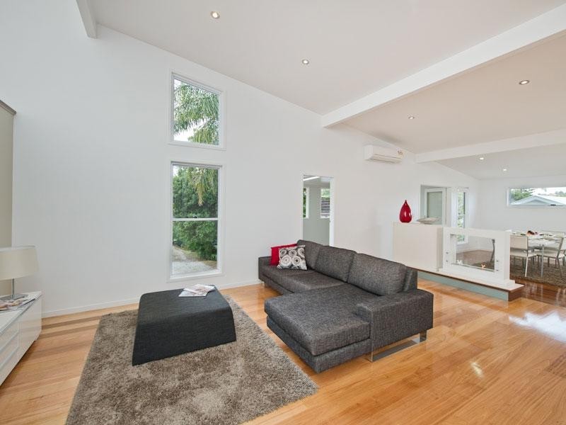 12 Thurlow Street, Newmarket QLD 4051