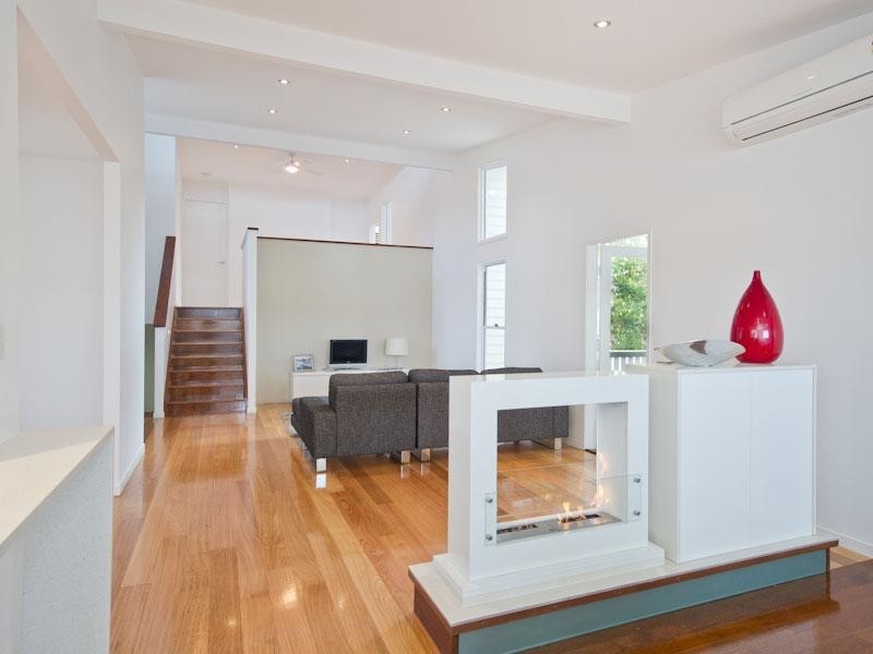 12 Thurlow Street, Newmarket QLD 4051