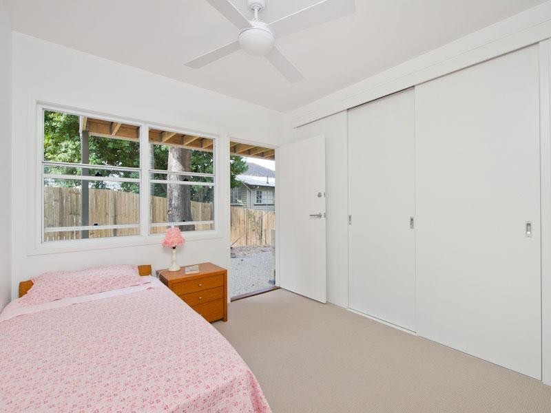 12 Thurlow Street, Newmarket QLD 4051