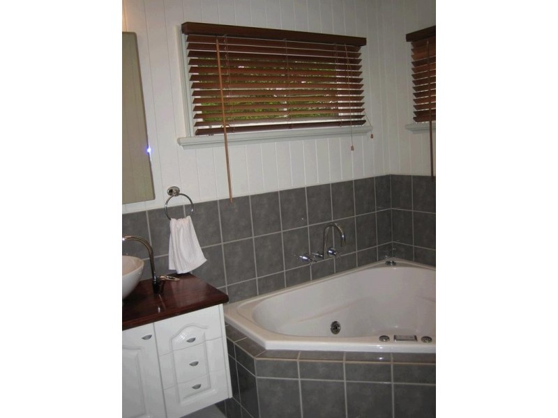 20 Cumberland Street, Windsor QLD 4030