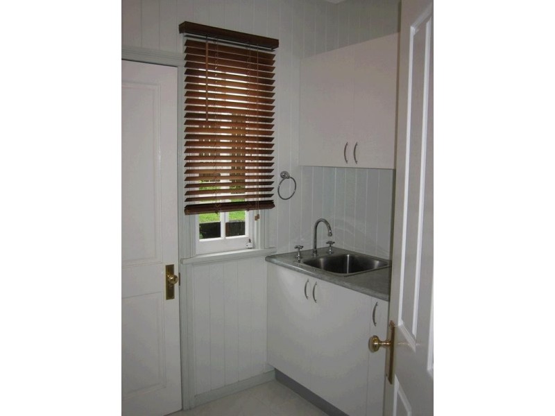 20 Cumberland Street, Windsor QLD 4030