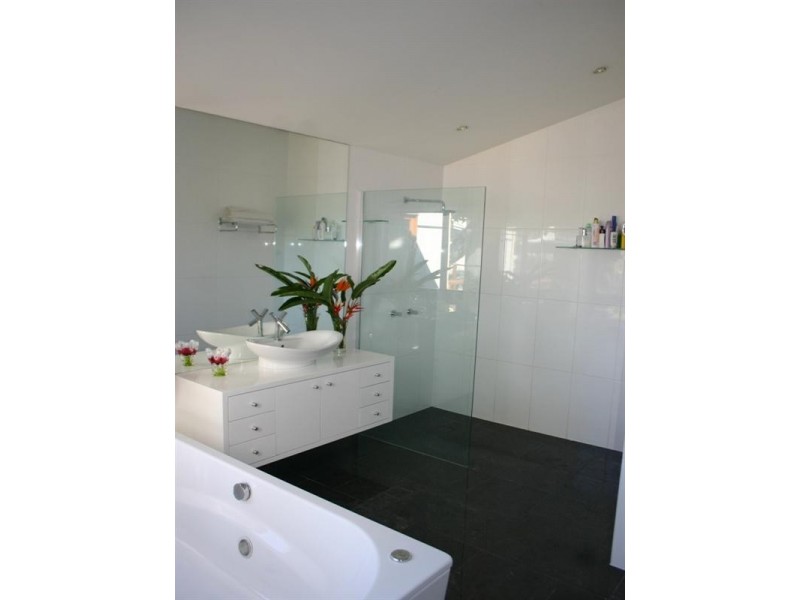 30 Hockings Street, Clayfield QLD 4011