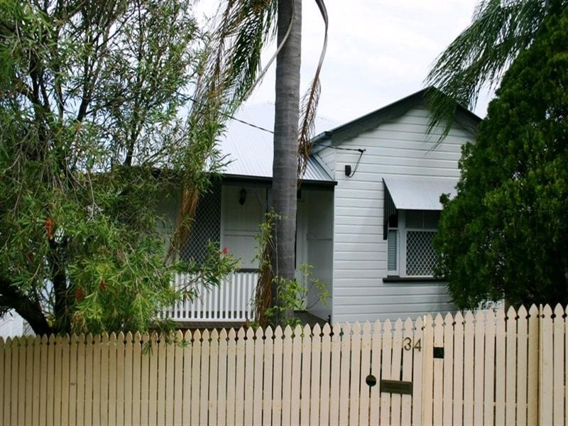 34 Erneton Street, Newmarket QLD 4051