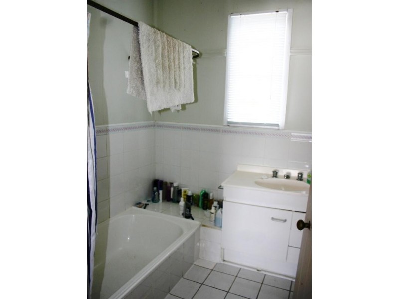 34 Erneton Street, Newmarket QLD 4051