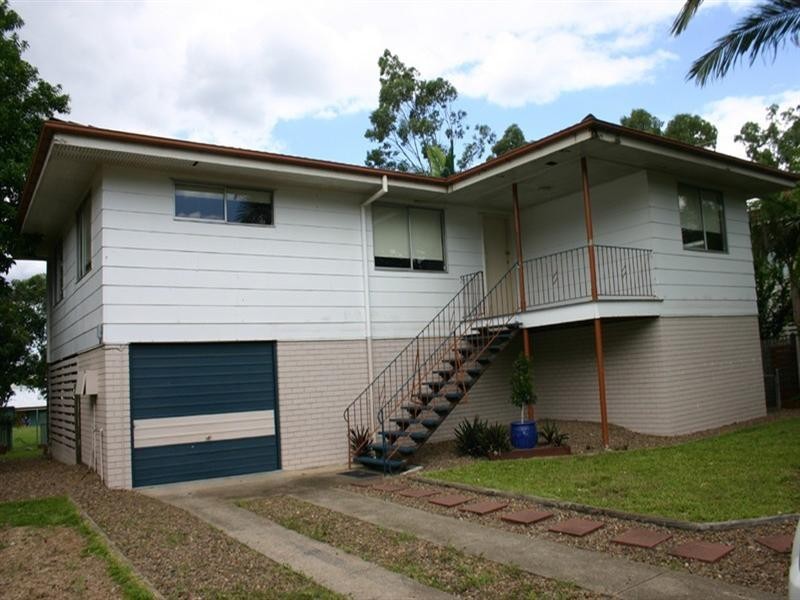 11 Rinavore Street, Ferny Grove QLD 4055