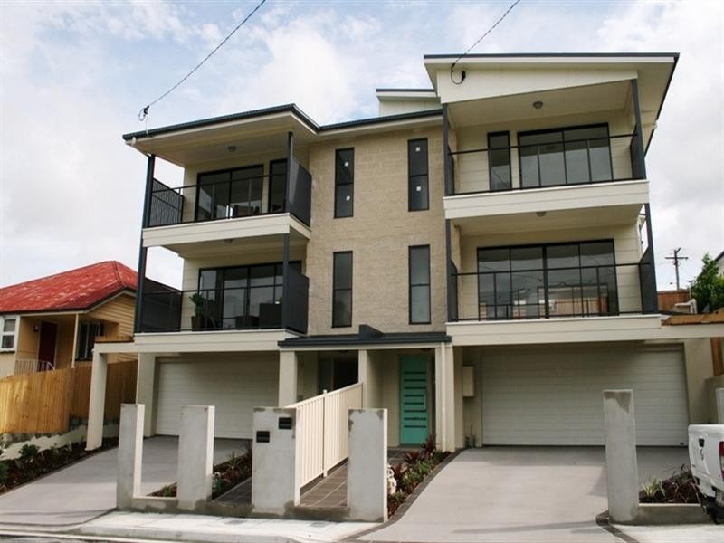 34 Farm Street, Newmarket QLD 4051