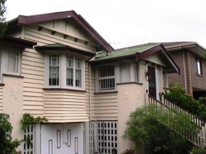 12 Inglis Street, Grange QLD 4051