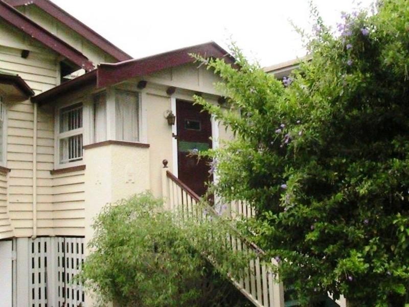 12 Inglis Street, Grange QLD 4051