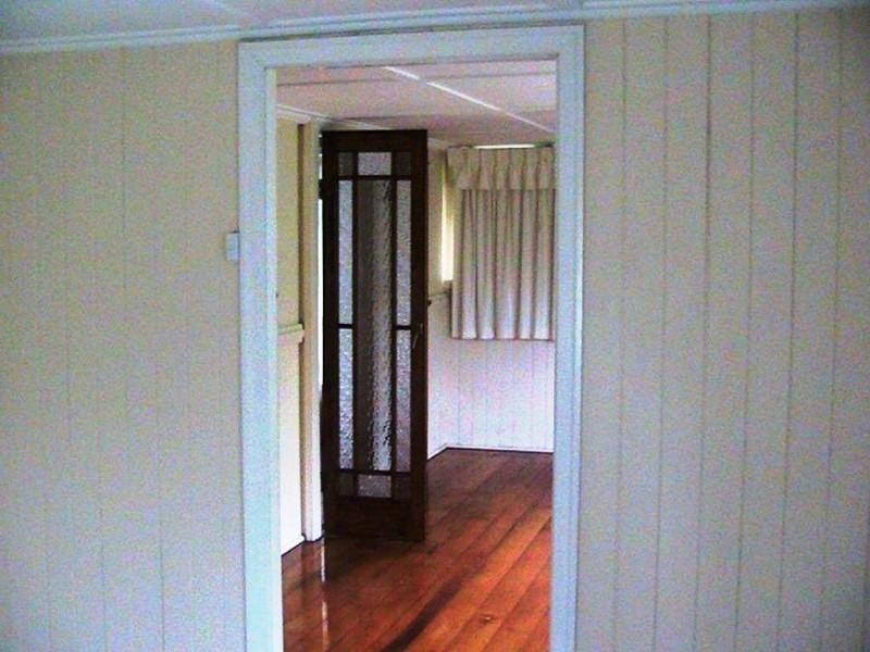 12 Inglis Street, Grange QLD 4051